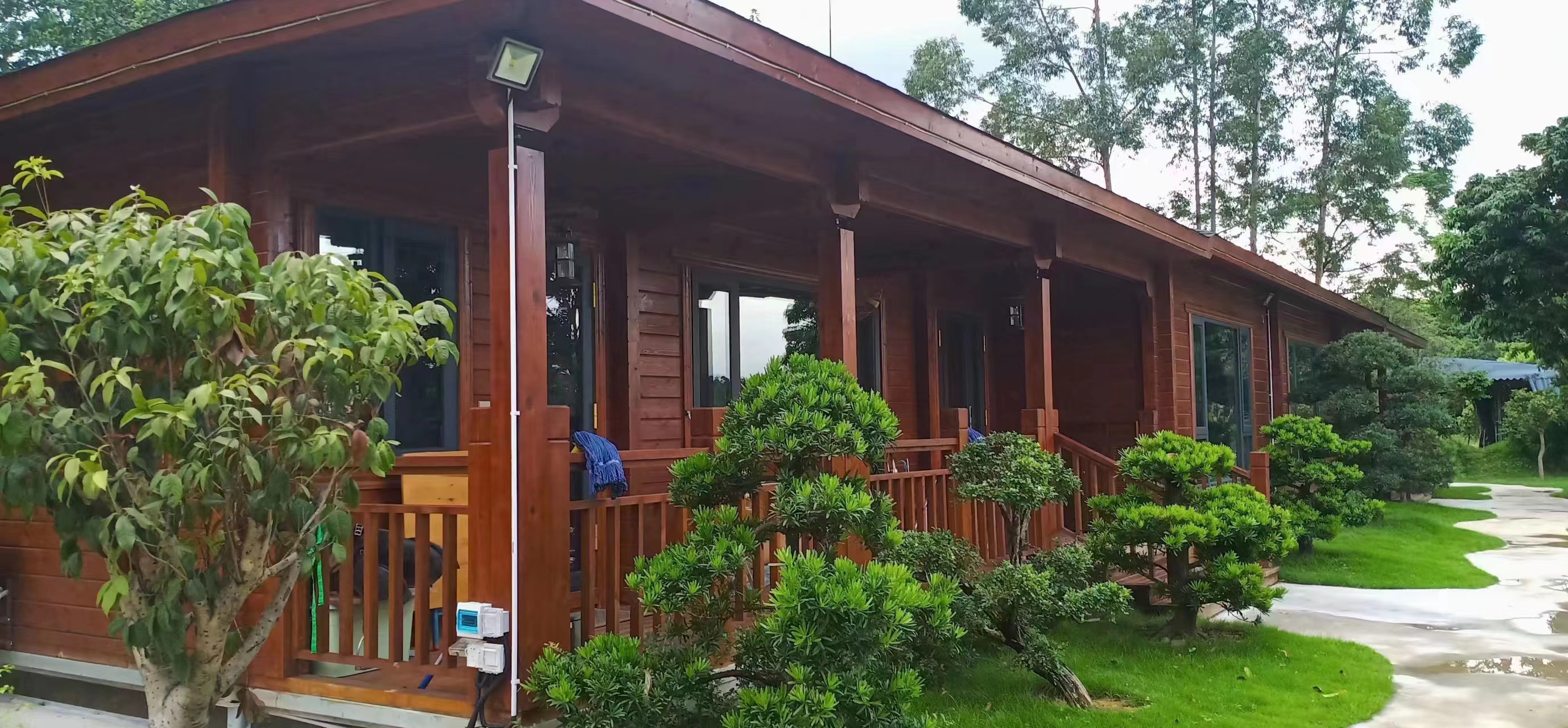 為什么防腐木木屋越來越受歡迎？